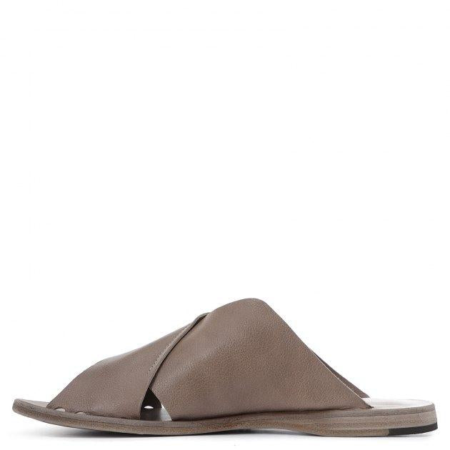 OFFICINE CREATIVE Flip-flops (upper and sole made of genuine leather)