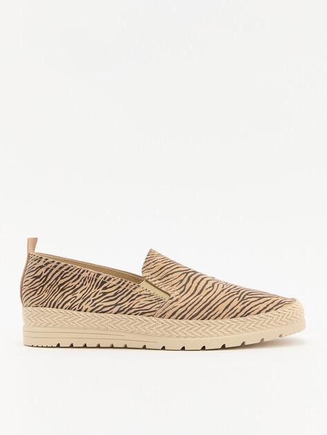 CREATIVO SPAIN Slip-ons (natural suede)
