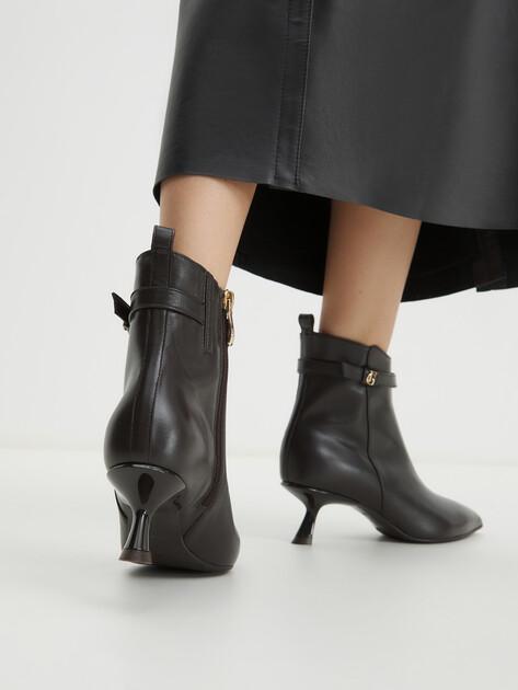 GIOVANNI FABIANI Ankle boots (upper and sole made of genuine leather)