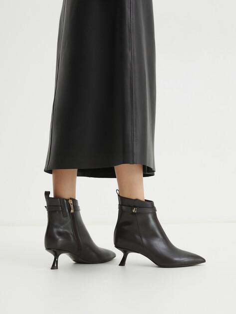 GIOVANNI FABIANI Ankle boots (upper and sole made of genuine leather)