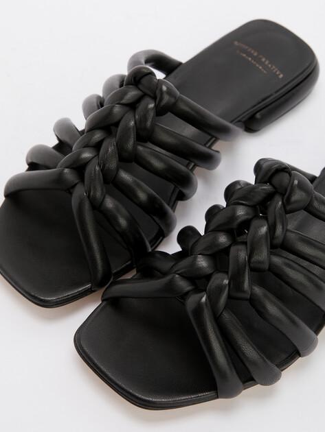 OFFICINE CREATIVE Flip-flops (upper and sole made of genuine leather)