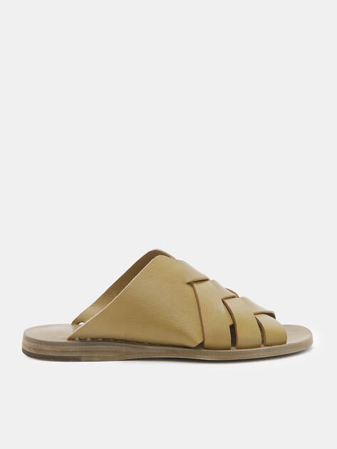 OFFICINE CREATIVE Flip-flops (upper and sole made of genuine leather)