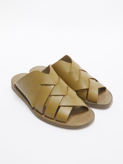 OFFICINE CREATIVE Flip-flops (upper and sole made of genuine leather)