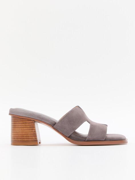 TENDANCE Mules (natural suede)