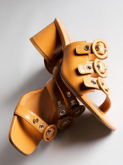 HALMANERA CLOE Mules (upper and sole made of genuine leather)