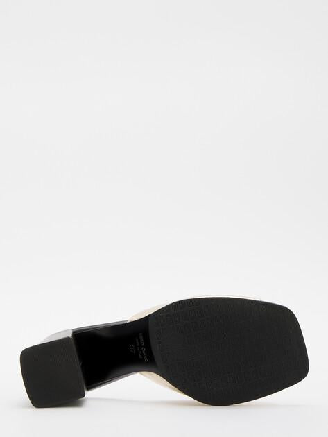 GIOVANNI FABIANI Mules (upper and sole made of genuine leather)