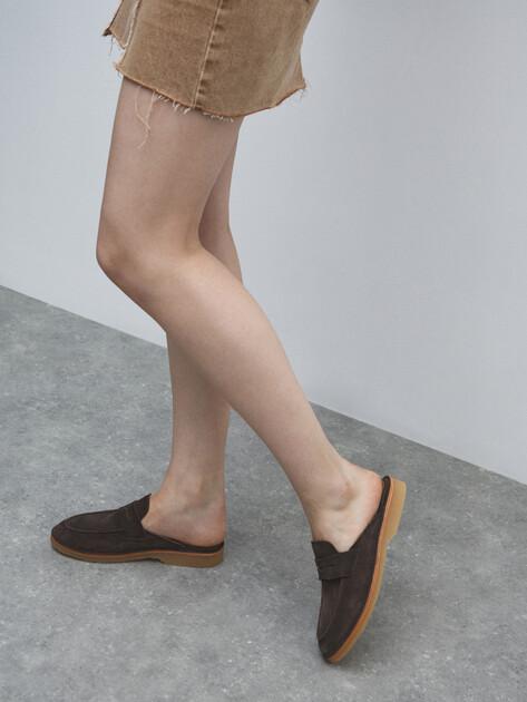 MAISON DAVID Mules (natural suede/natural rubber sole)