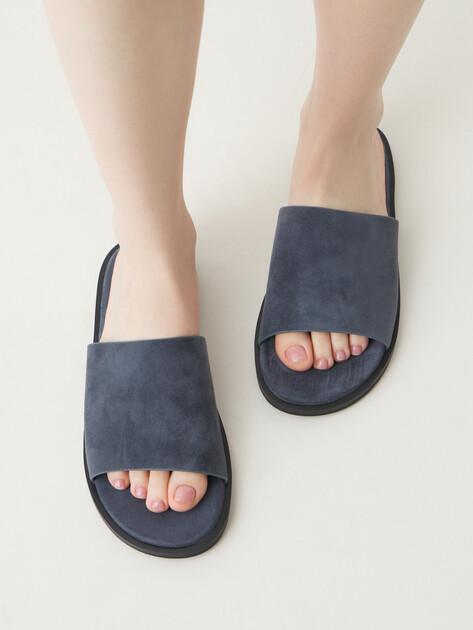 MAISON DAVID Slippers (natural suede)