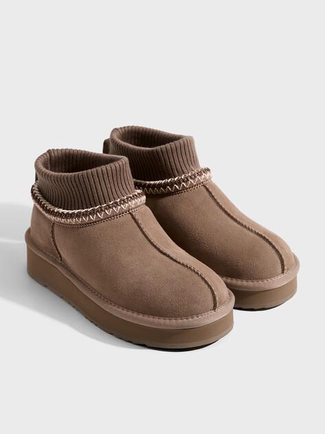 TENDANCE UGG Boots (natural suede)