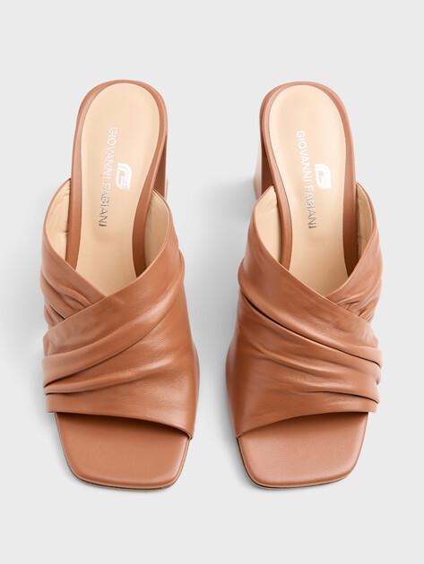 GIOVANNI FABIANI Mules (upper and sole made of genuine leather)