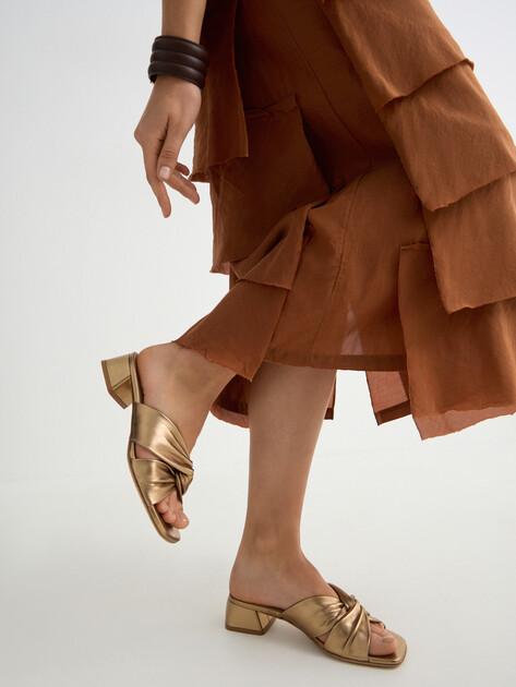 GIOVANNI FABIANI Mules (upper and sole made of genuine leather)