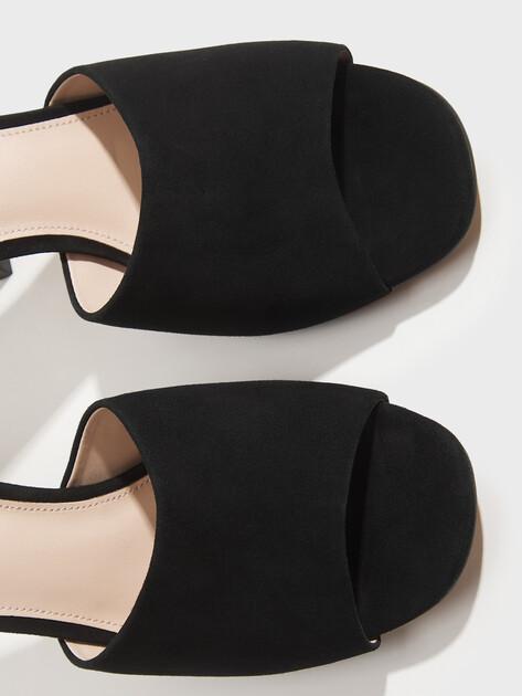 MAISON DAVID Mules (natural suede)