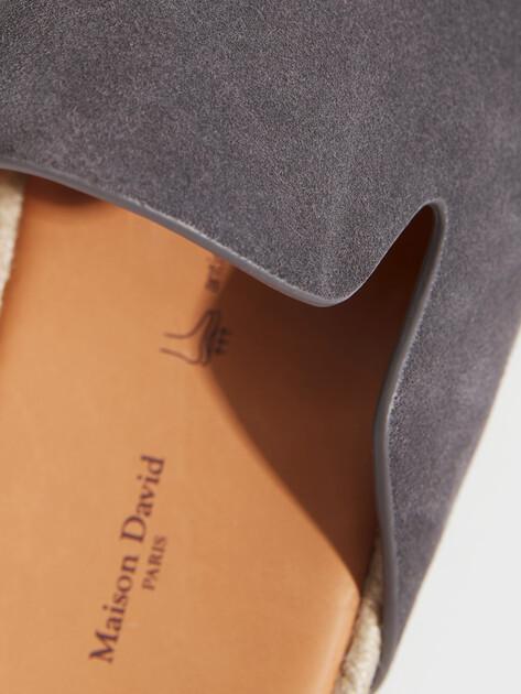 MAISON DAVID Flip-flops (natural suede/natural rubber sole)