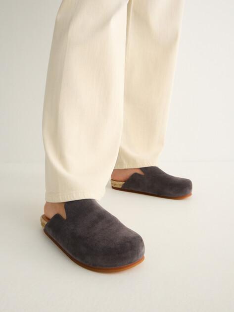 MAISON DAVID Flip-flops (natural suede/natural rubber sole)