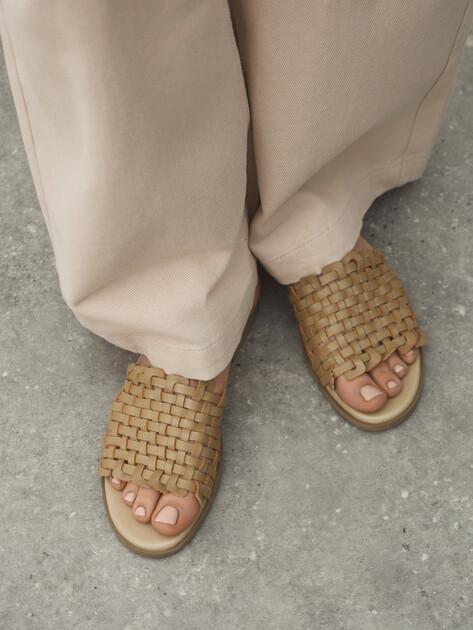 TENDANCE Flip-flops (genuine leather)
